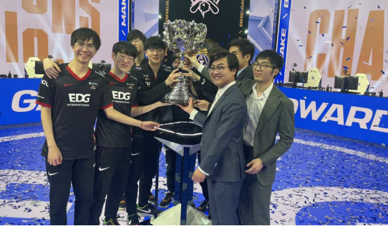 展现防守硬 展现防守硬